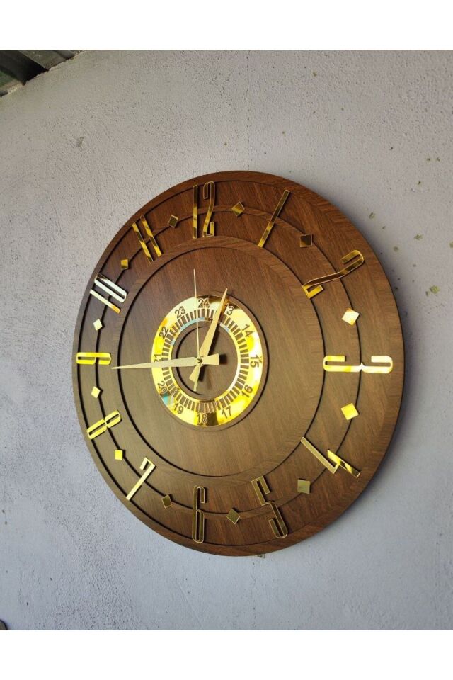 Ceviz Renk Ahşap Gold Sayılı Hediyelik Dekoratif Sessiz Desenli Ev Hediyelik Duvar Saati 50cm