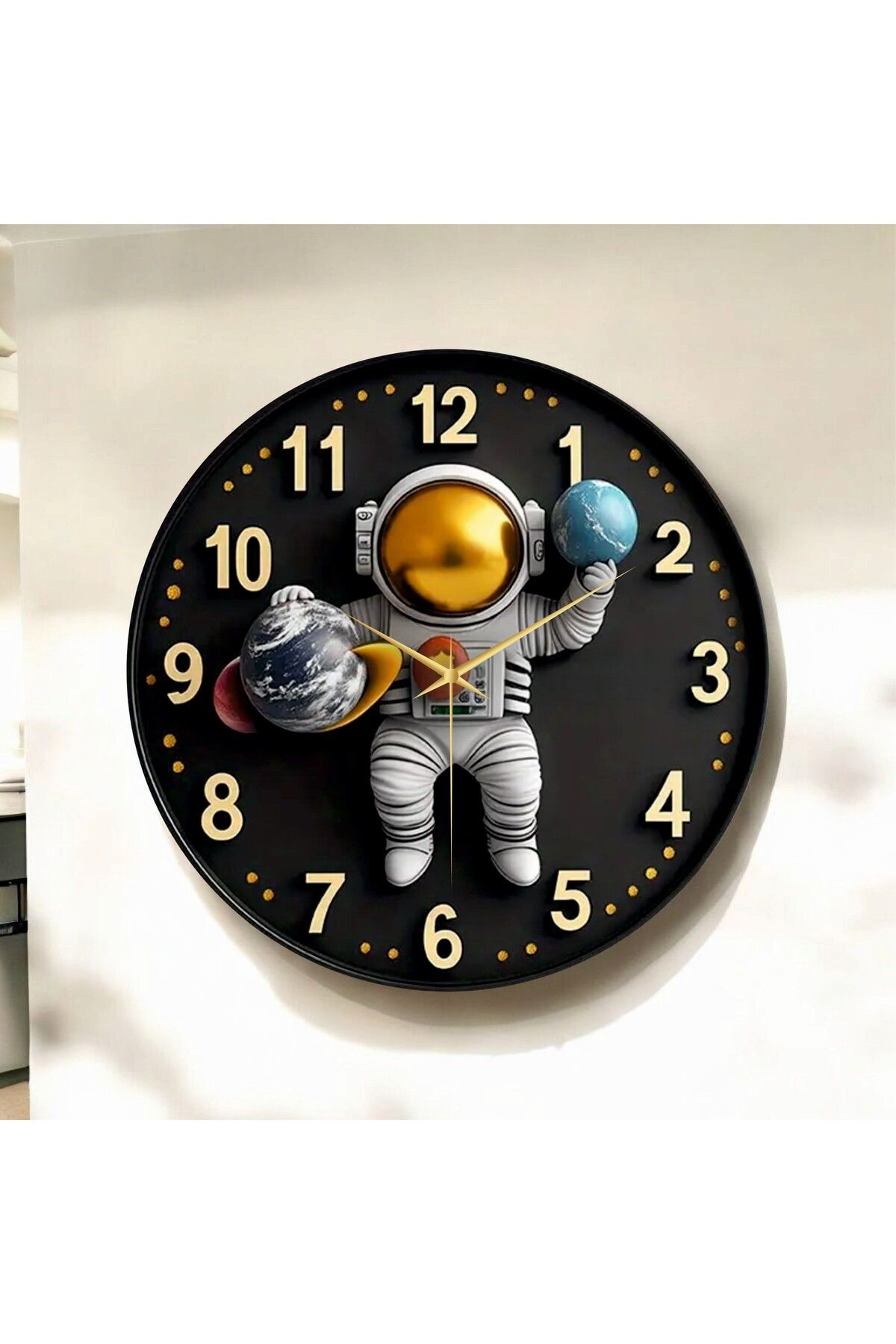 Renkli Baskı Astronot Çocuk Desenli Sayılı Hediyelik Ahşap Sessiz Duvar Saati 50cm