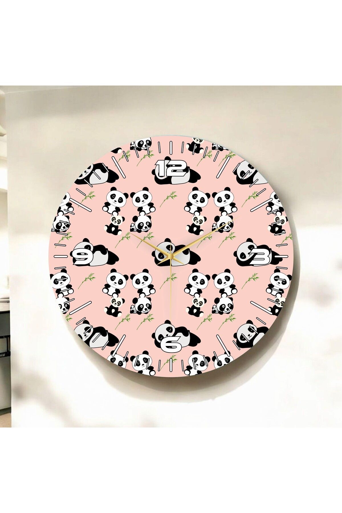 Pembe Renkli Baskı Panda Desenli Sayılı Hediyelik Ahşap Sessiz Duvar Saati 50cm